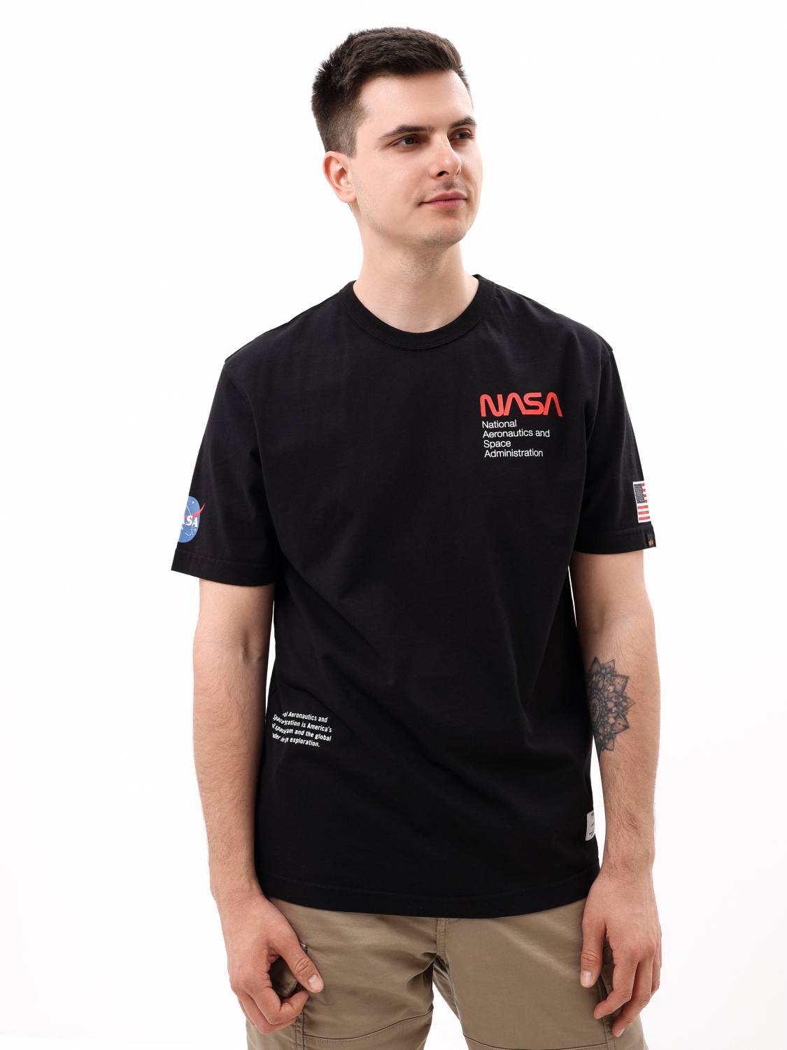 Футболка "NASA Worm Logo" (Black) Alpha Industries