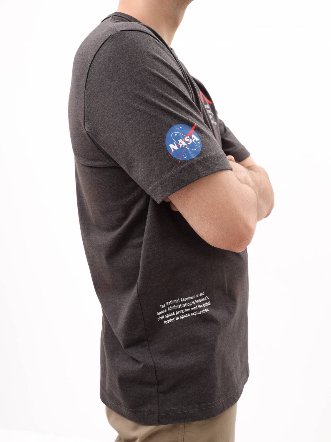 Футболка "NASA Worm Logo" (Dark Charcoal Heather) Alpha Industries
