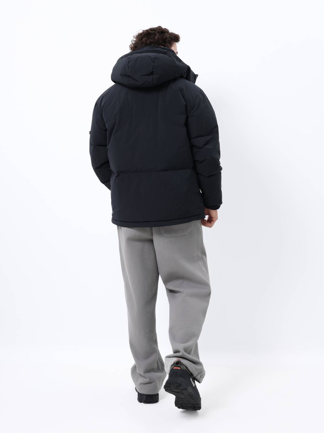 Пуховик / Парка теплая мужская "Puffer Parka" (Black) Alpha Industries