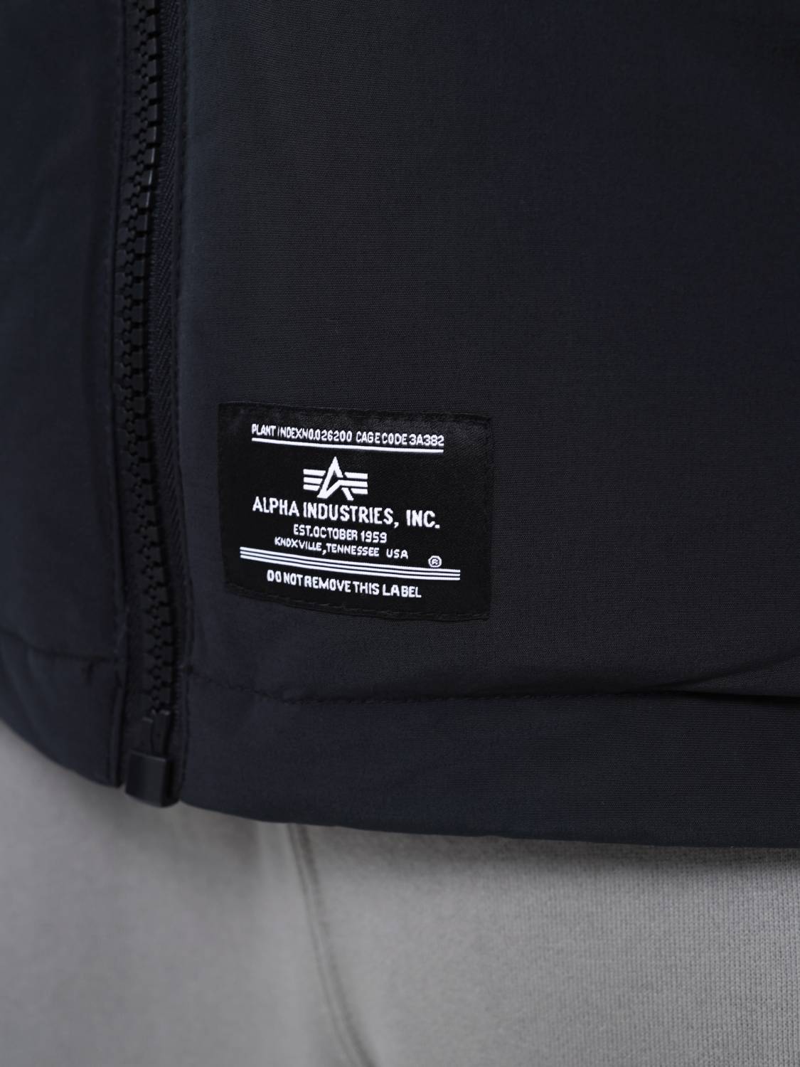 Пуховик / Парка теплая мужская "Puffer Parka" (Black) Alpha Industries