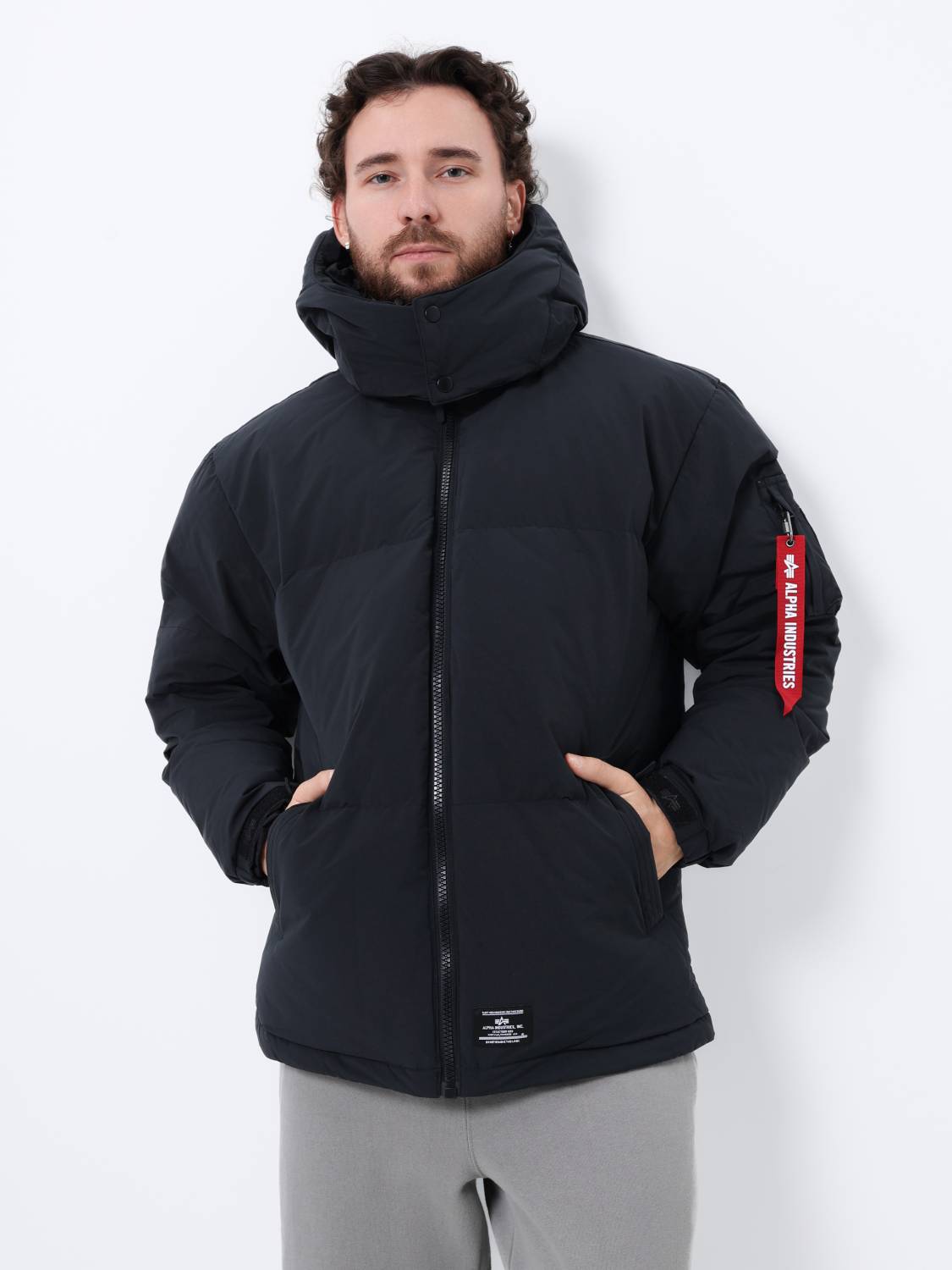 Пуховик / Парка теплая мужская "Puffer Parka" (Black) Alpha Industries