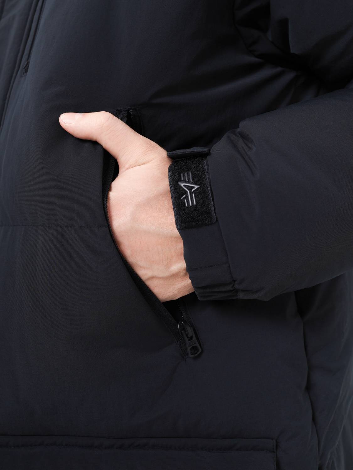 Пуховик / Парка теплая длинная мужская "Long Puffer Parka" (Black) Alpha Industries