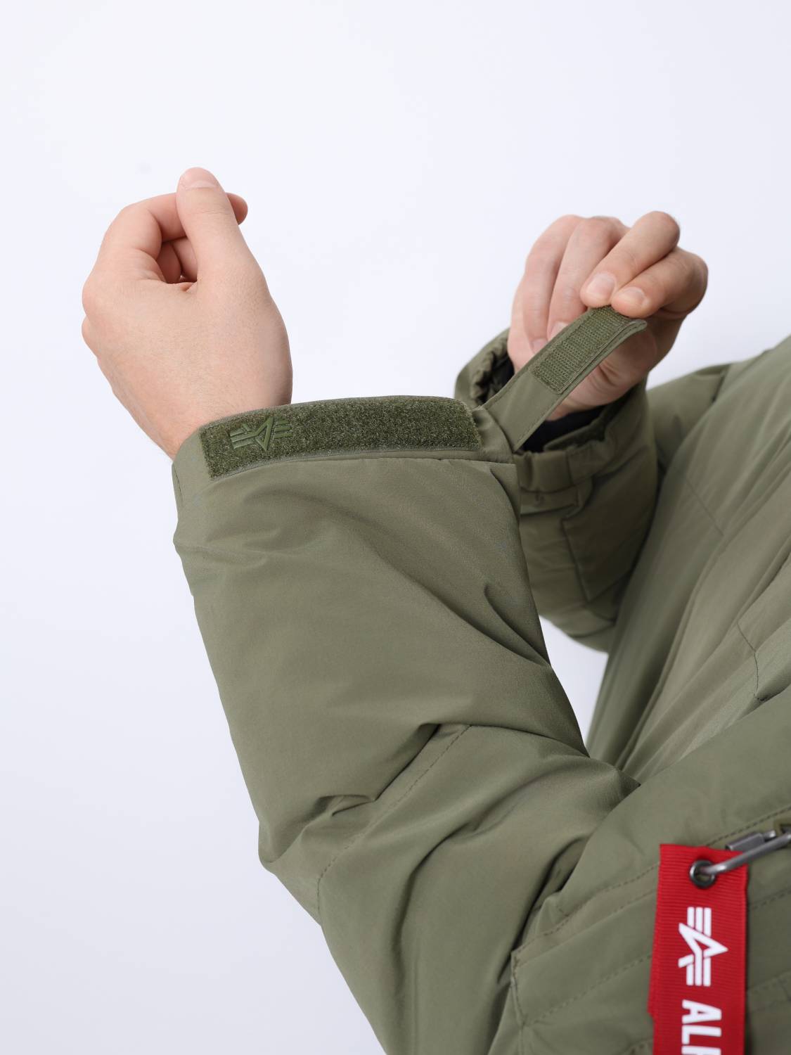 Пуховик / Парка теплая длинная мужская "Long Puffer Parka" (OG-107 Green) Alpha Industries