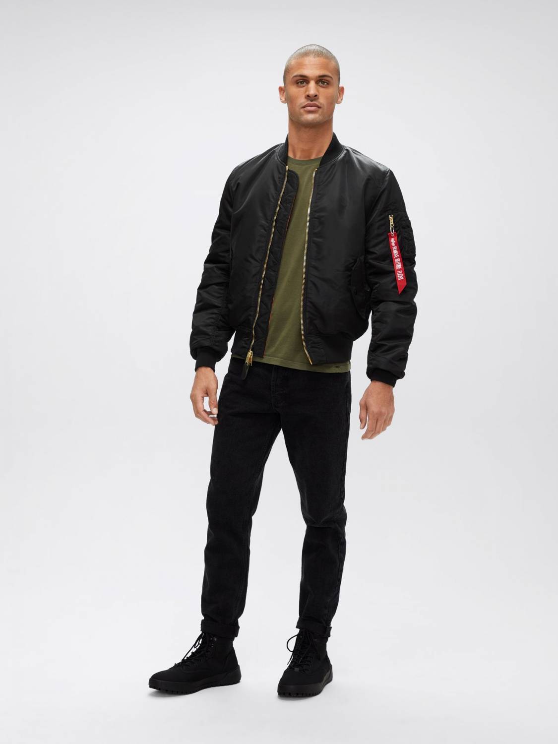 Куртка / Бомбер утепленный мужской "MA-1 Slim Fit" (Black) Alpha Industries 