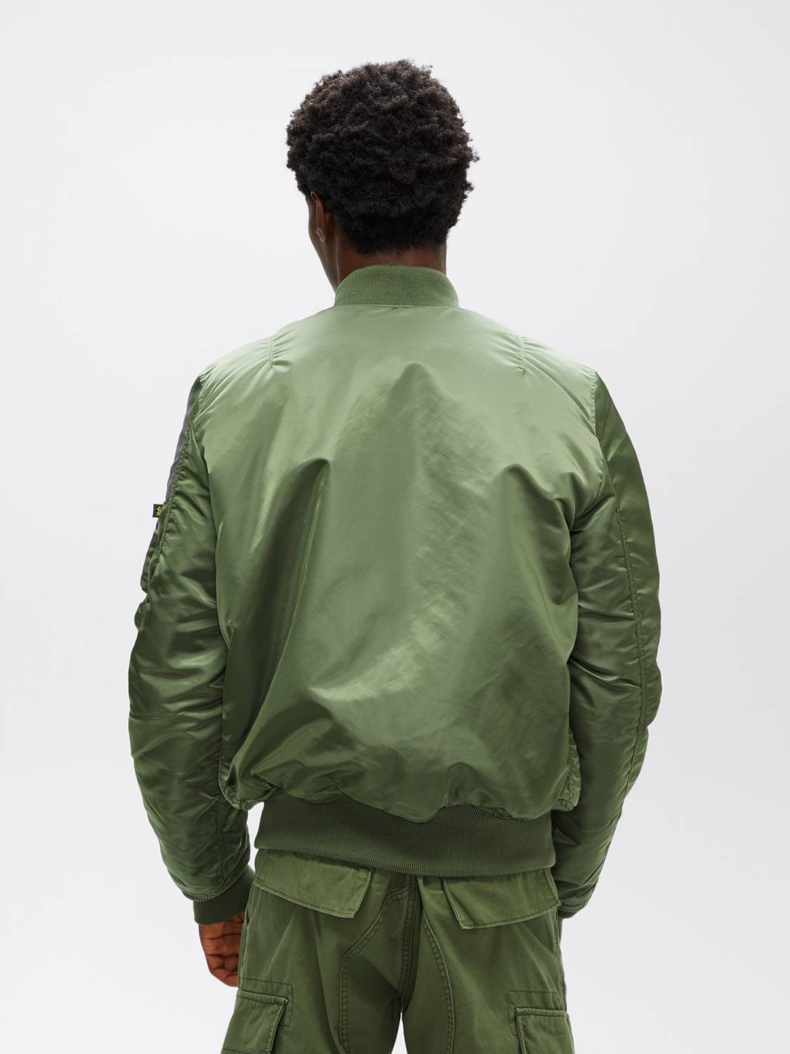 Куртка / Бомбер утепленный мужской "MA-1 Slim Fit" (Sage Green) Alpha Industries 