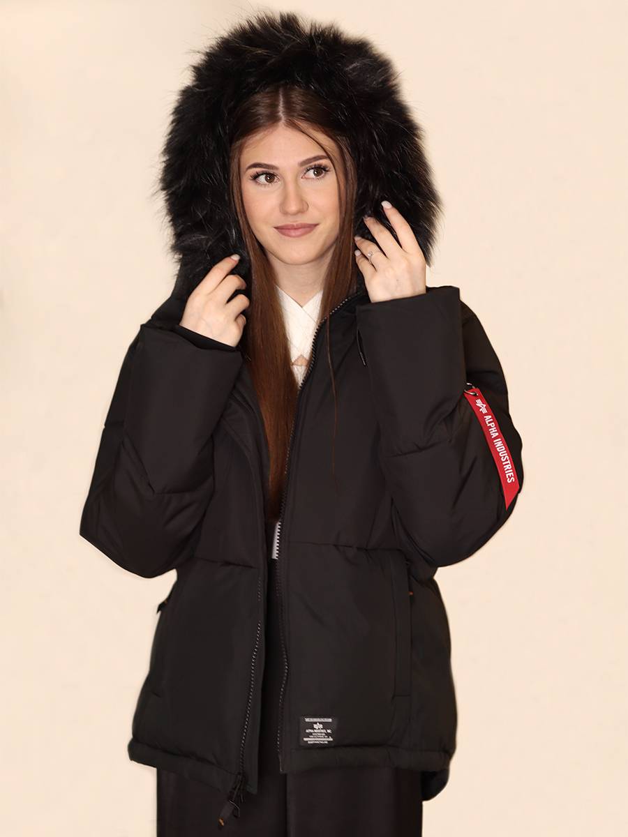Куртка / Парка теплая женская "Short Parka" (Black) Alpha Industries