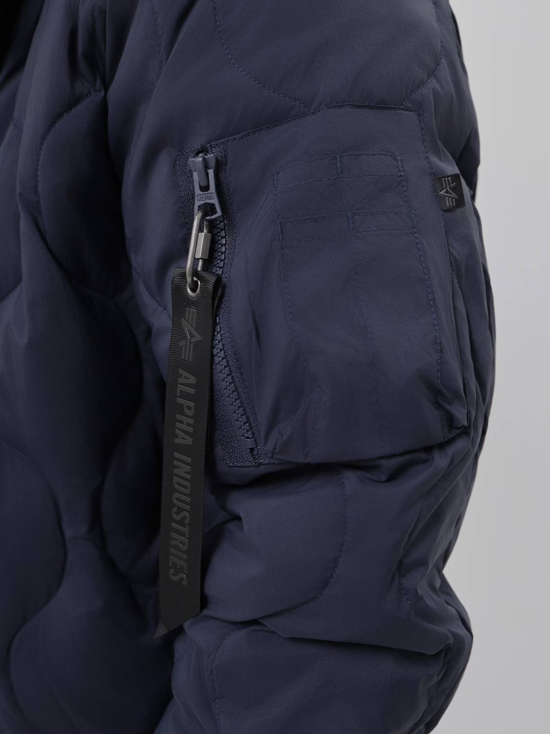 Пуховик / Куртка утепленная мужская "Lightweight Down" (Replica Blue) Alpha Industries
