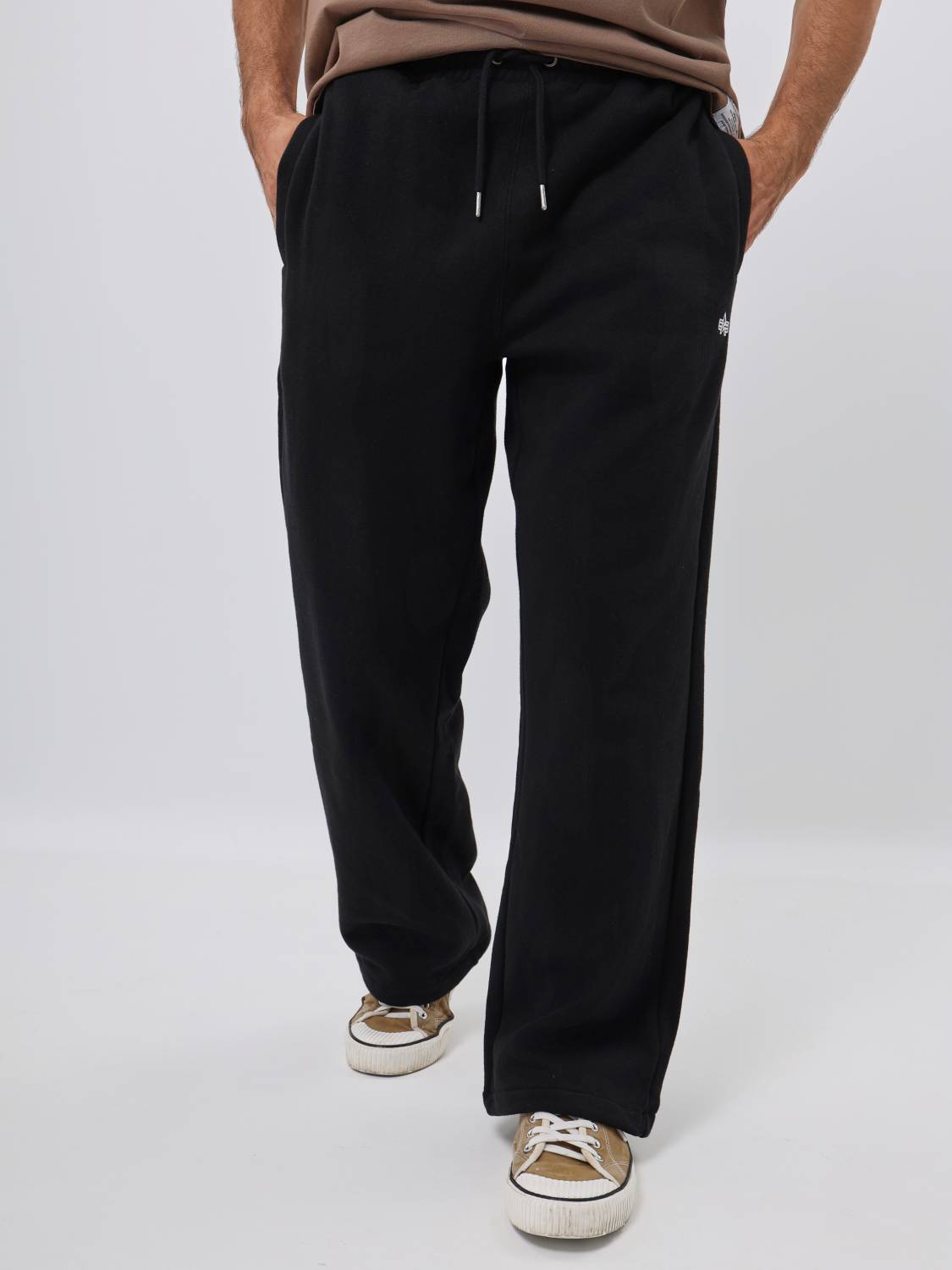 Брюки спортивные "Essential Sweatpants'' (Black) Alpha Industries