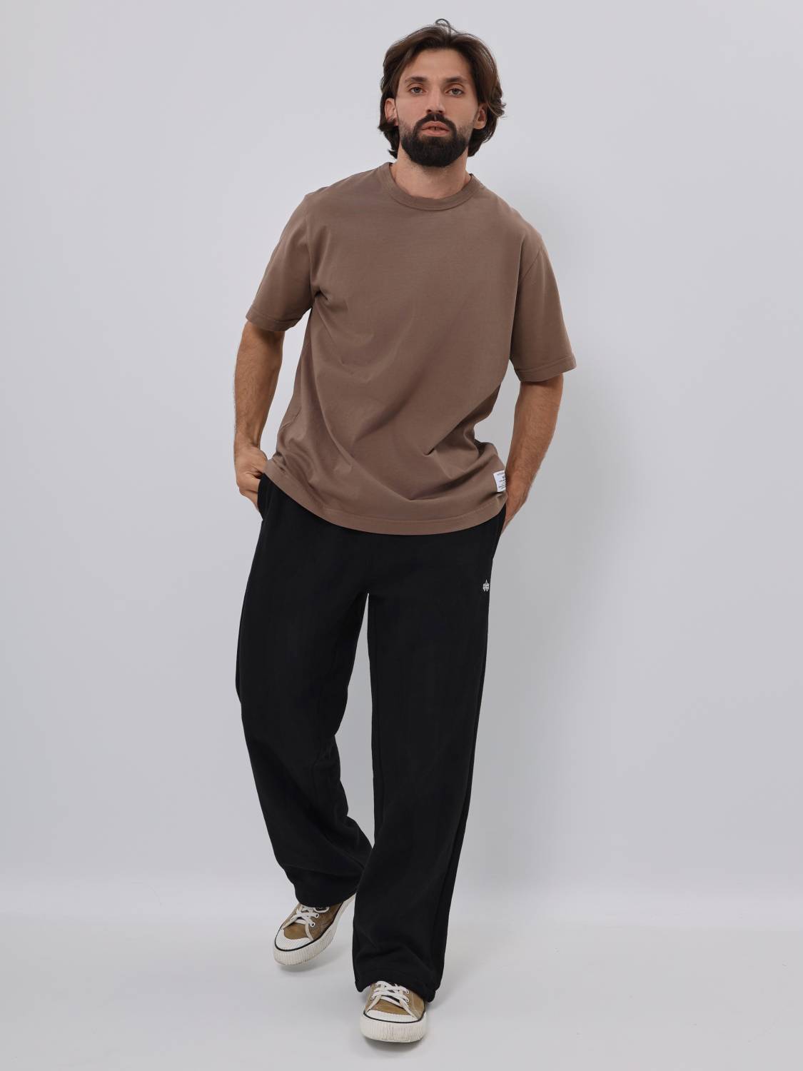 Брюки спортивные "Essential Sweatpants'' (Black) Alpha Industries