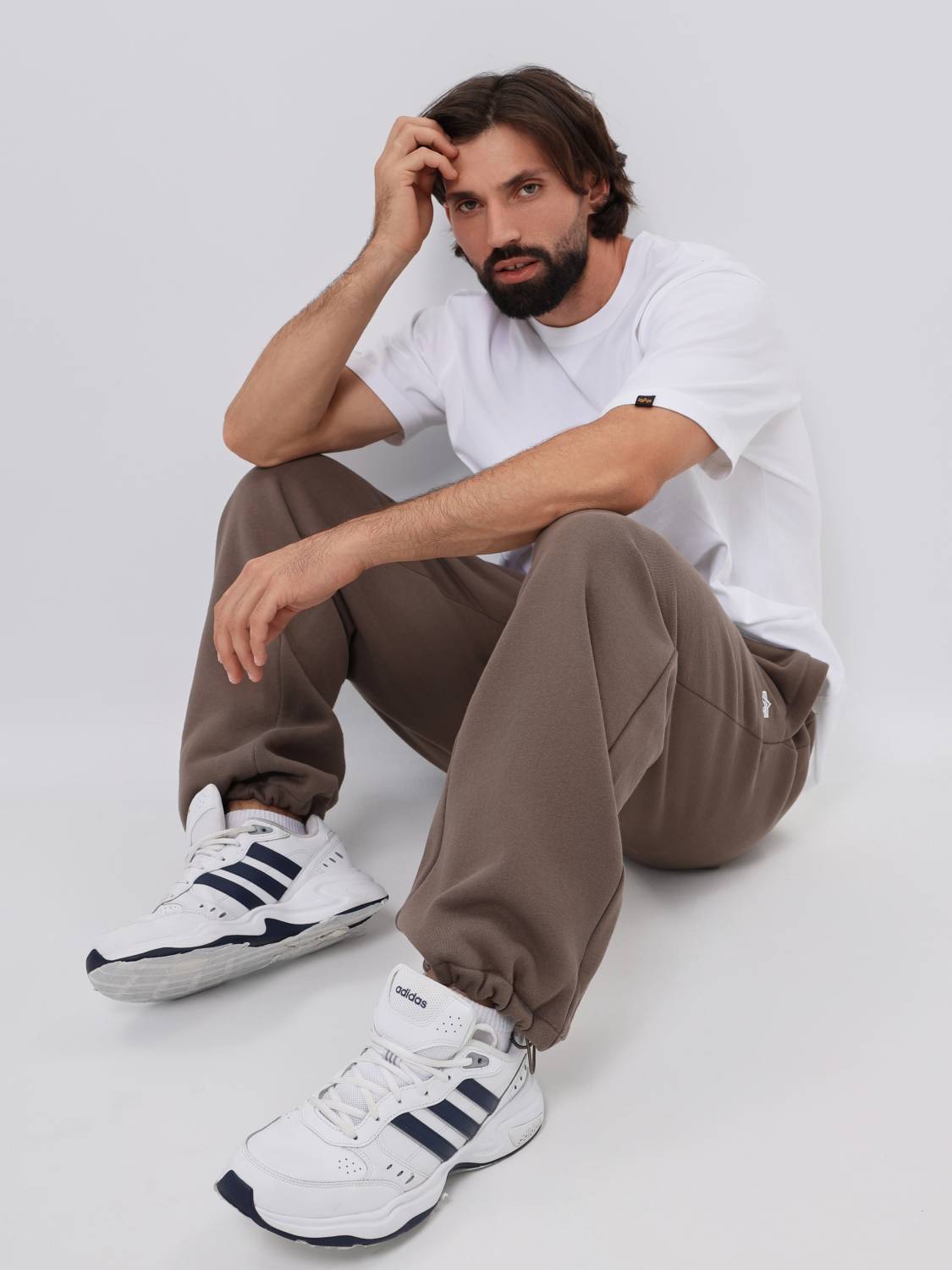 Брюки спортивные "Essential Sweatpants'' (Coyote Brown) Alpha Industries