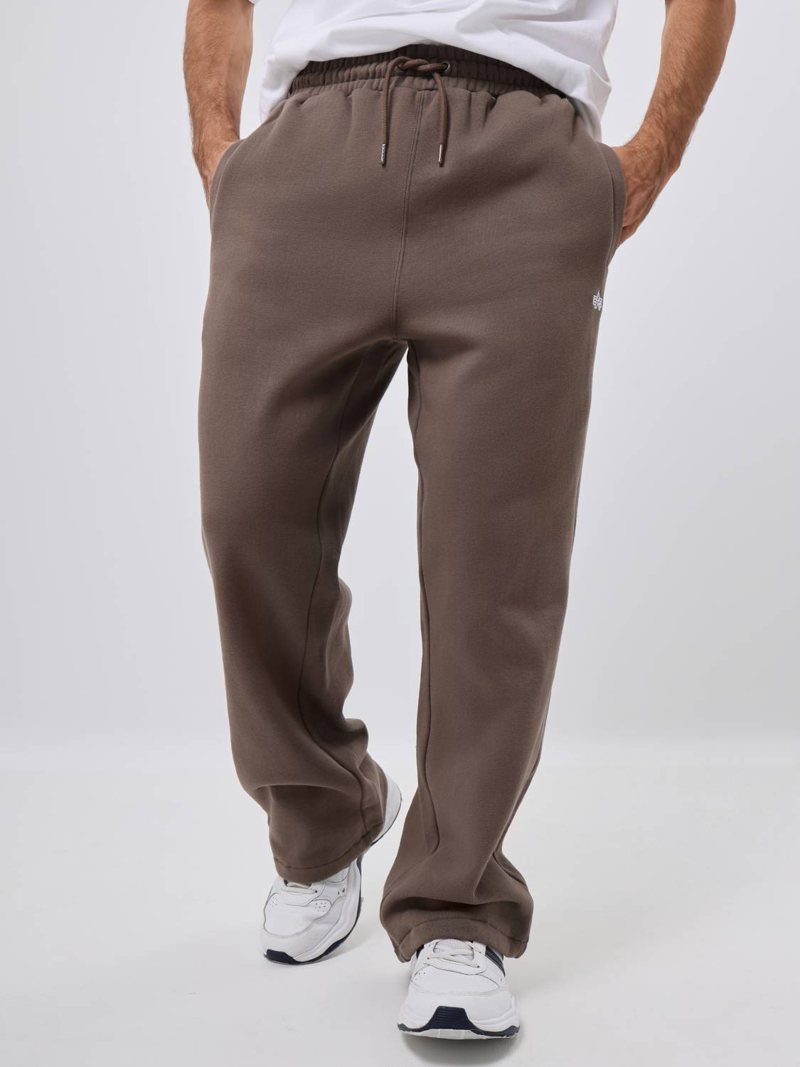 Брюки спортивные "Essential Sweatpants'' (Coyote Brown) Alpha Industries