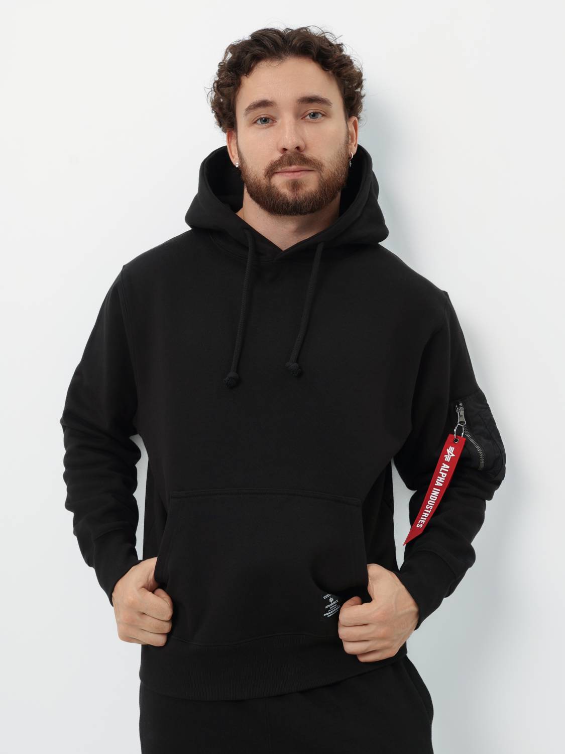 Худи / Толстовка "Utility Pocket Hoodie" (Black) Alpha Industries
