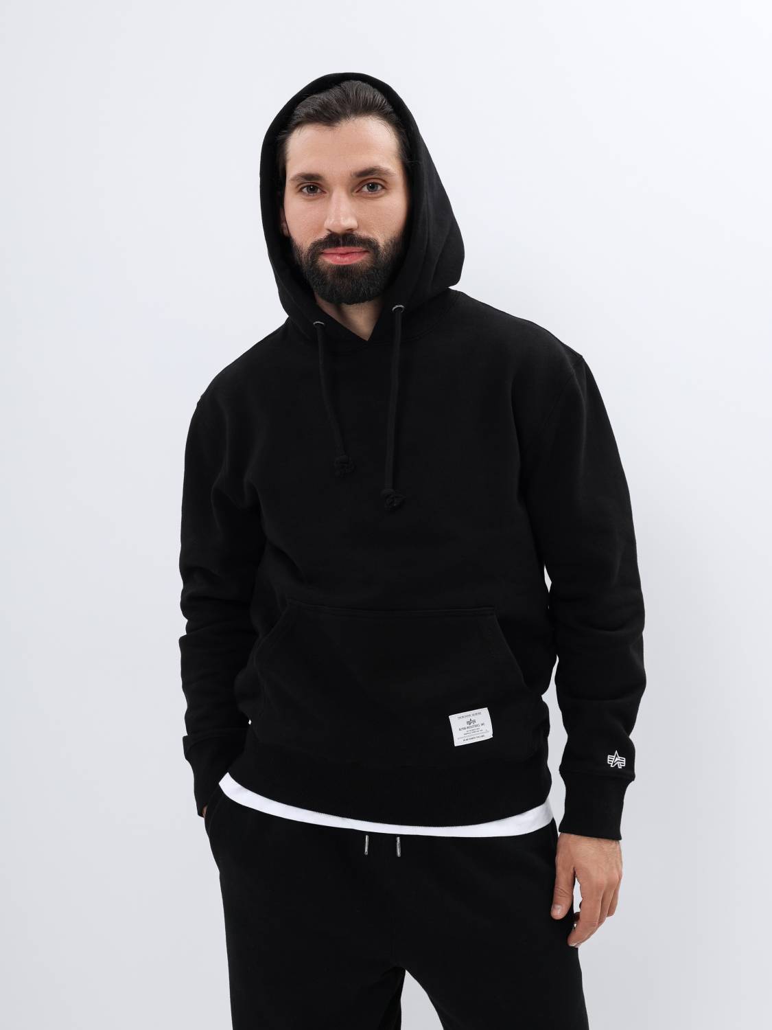 Худи / Толстовка "Essential Hoodie" (Black) Alpha Industries