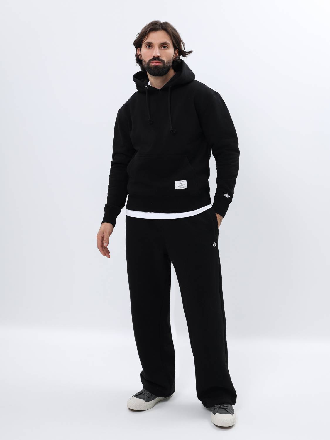 Худи / Толстовка "Essential Hoodie" (Black) Alpha Industries