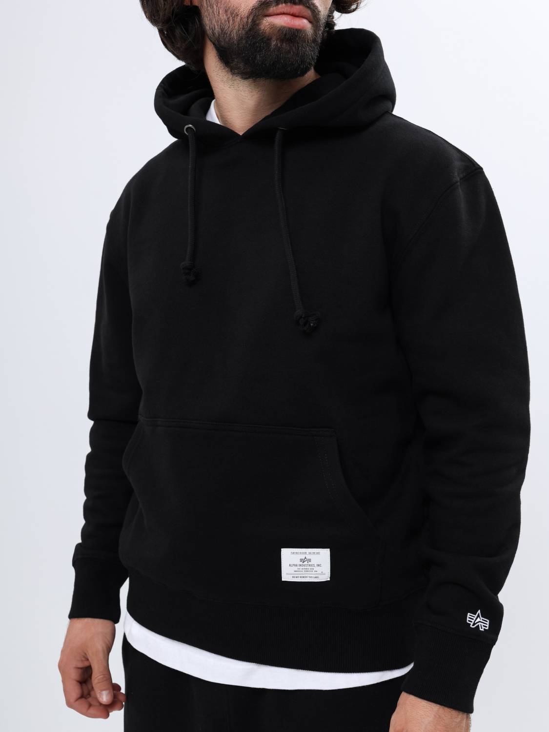 Худи / Толстовка "Essential Hoodie" (Black) Alpha Industries
