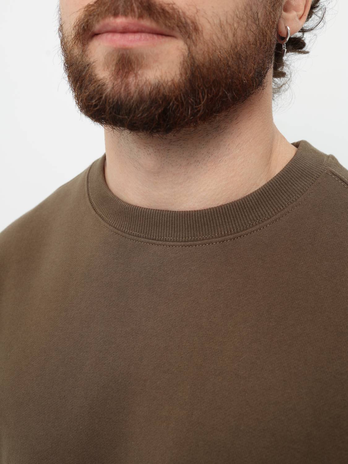 Свитшот / Толстовка "Essential Crewneck" (Espresso) Alpha Industries