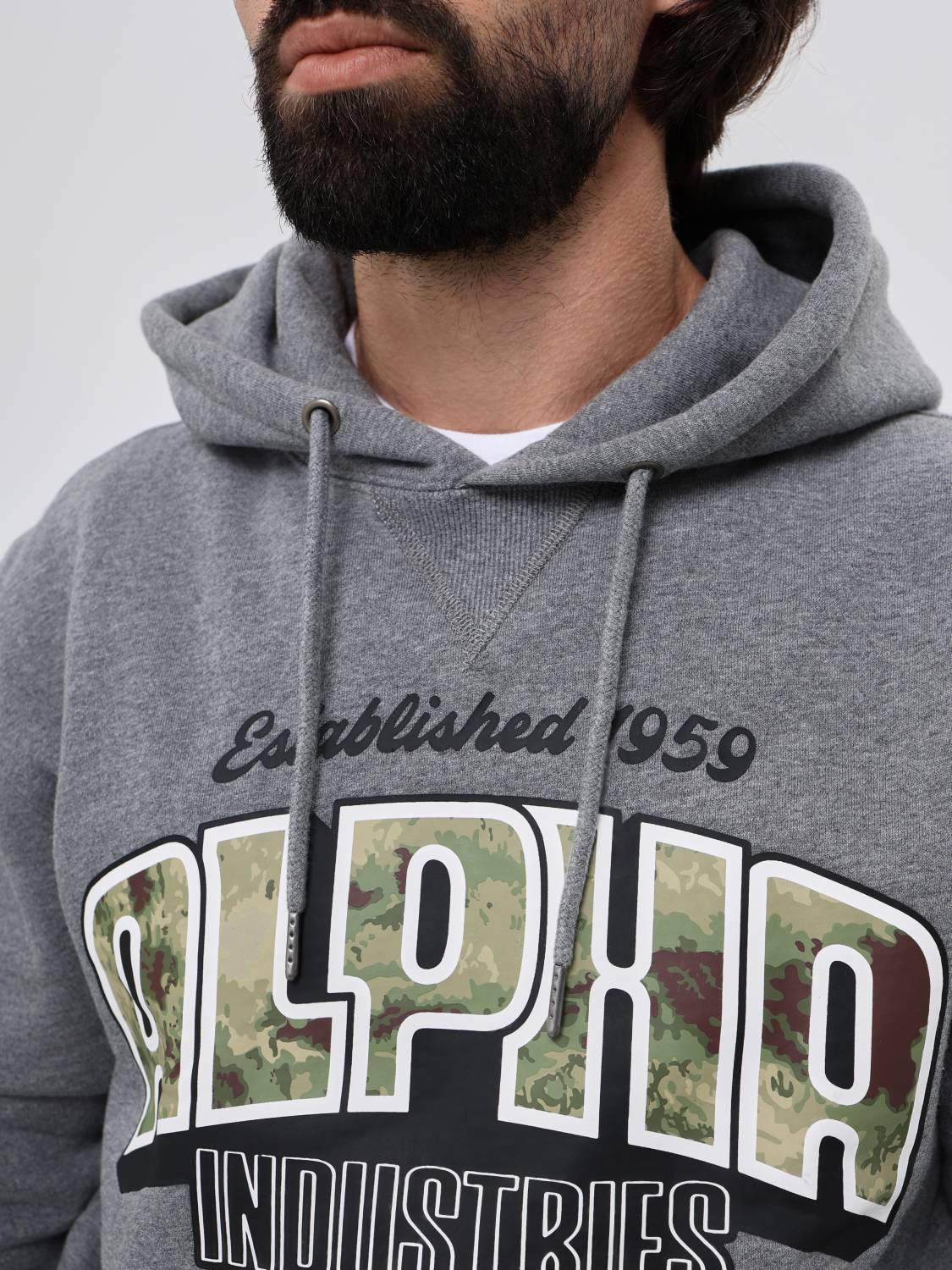 Худи / Толстовка "Camo Logo Hoodie" (Medium Charcoal Heather) Alpha Industries