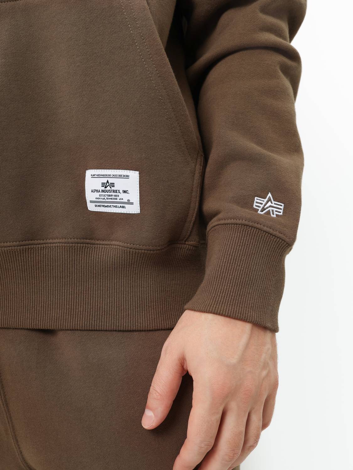 Худи / Толстовка "Essential Hoodie" (Espresso) Alpha Industries