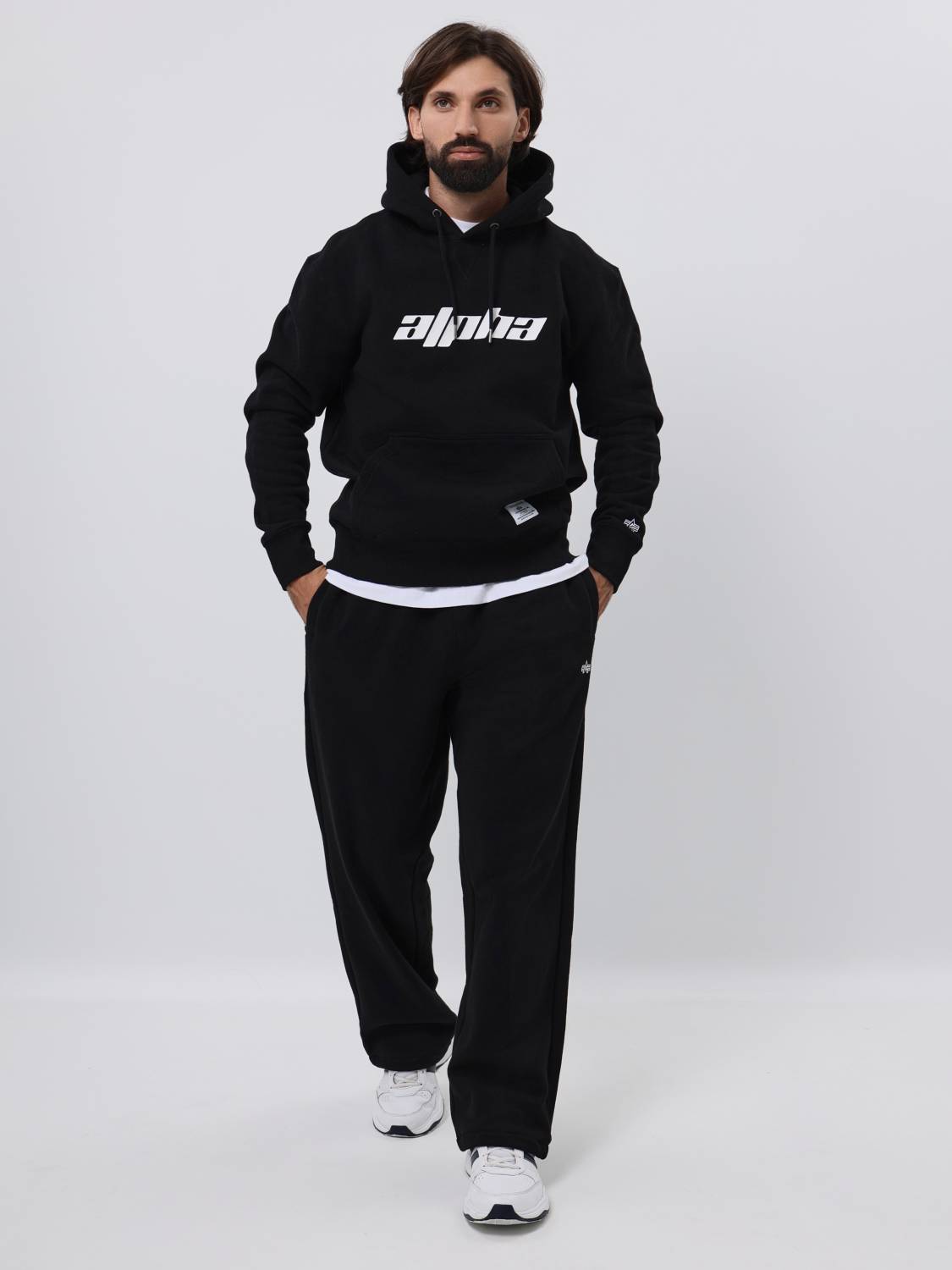 Худи / Толстовка "Logos Hoodie" (Black) Alpha Industries