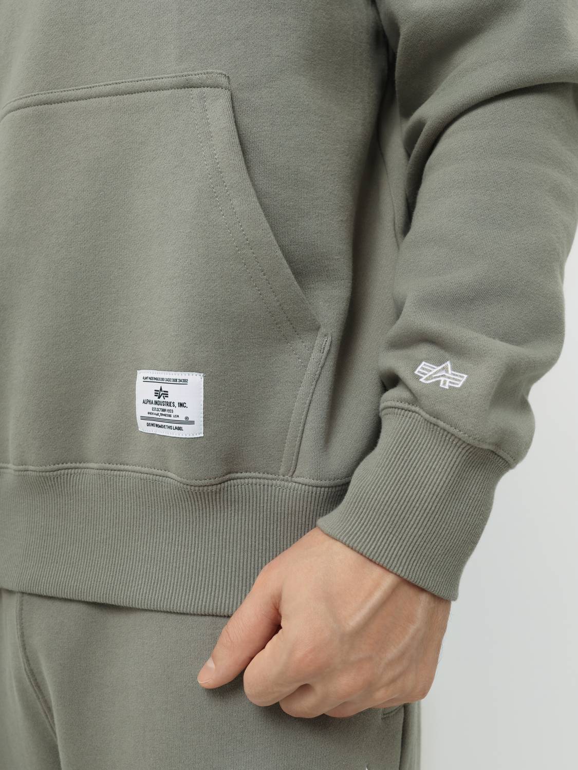 Худи / Толстовка "Essential Hoodie" (Mid Gray) Alpha Industries