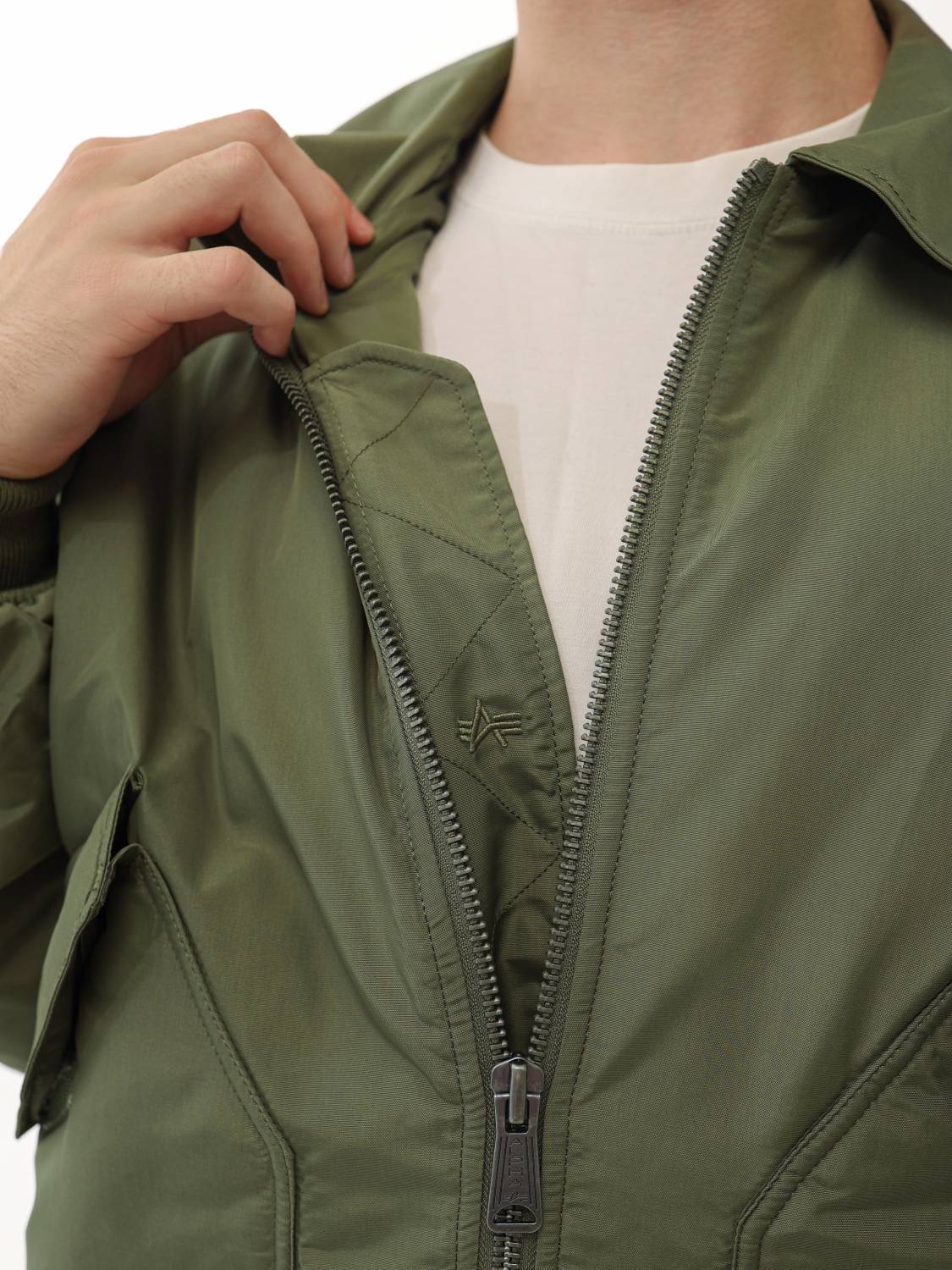 Куртка / Бомбер утепленный мужской ''CWU 45/P Oxford'' (OG-107 Green) Alpha Industries