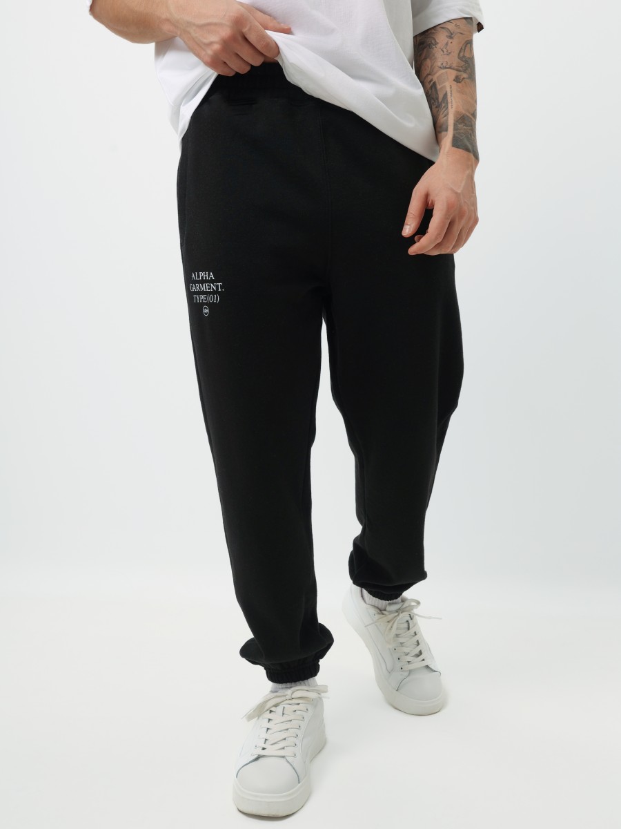 Брюки спортивные мужские "UNFRM Sweatpants'' (Black) Alpha Industries