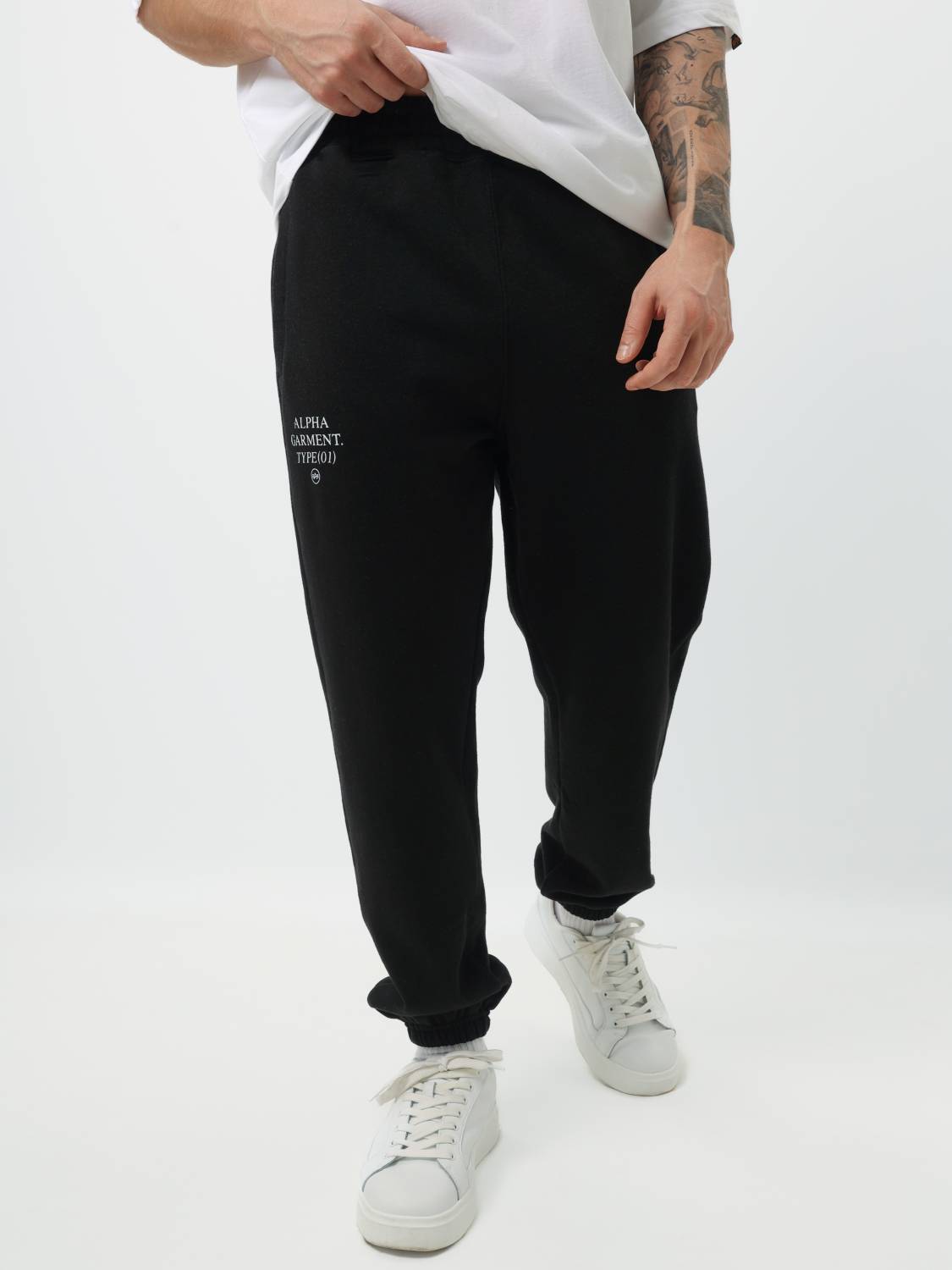 Брюки спортивные мужские "UNFRM Sweatpants'' (Black) Alpha Industries
