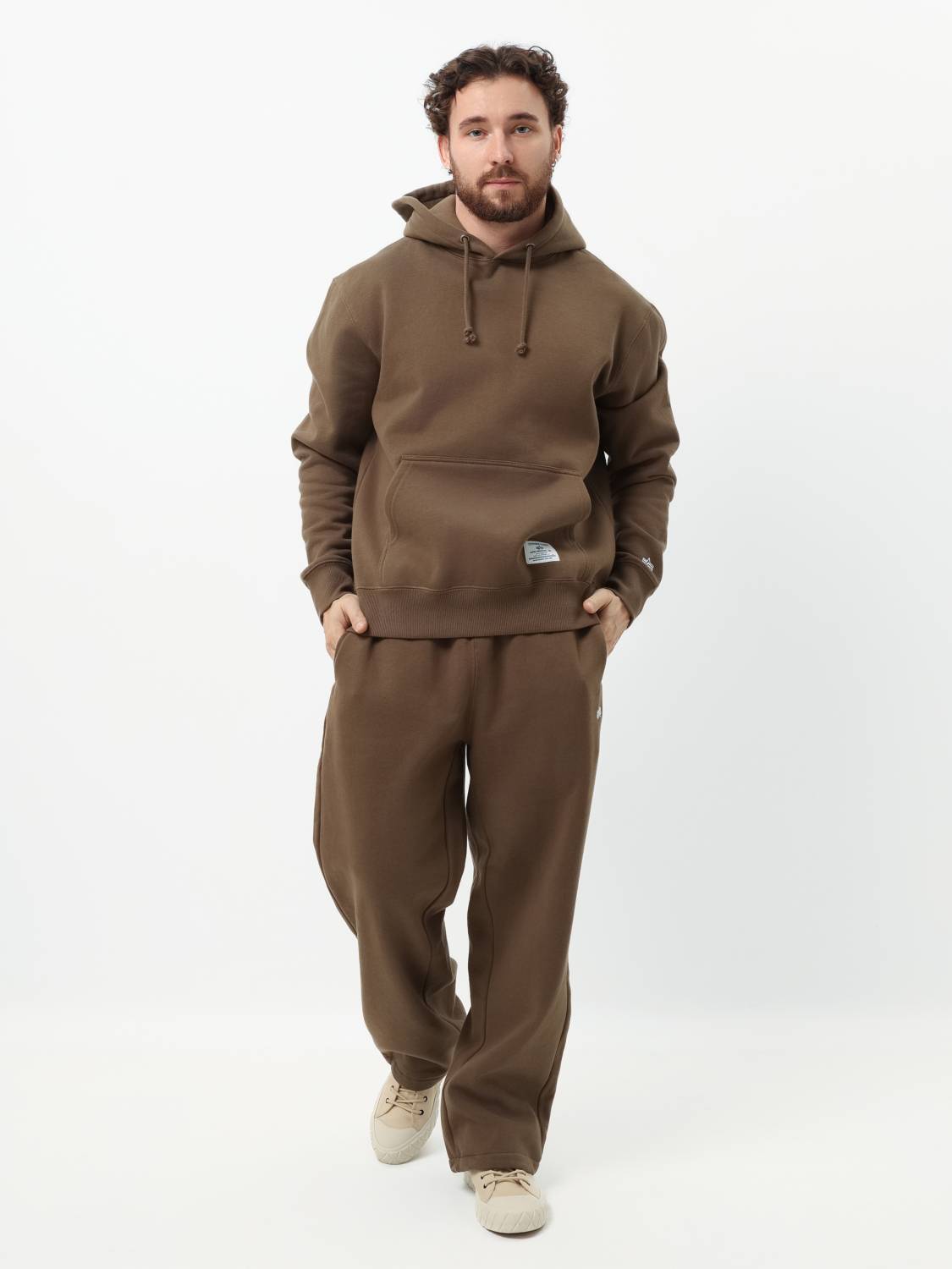 Брюки спортивные "Essential Sweatpants'' (Espresso) Alpha Industries