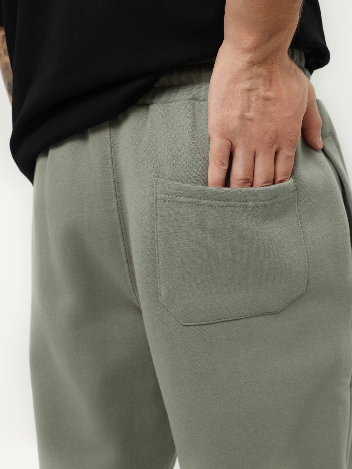 Брюки спортивные "Essential Sweatpants'' (Mid Gray) Alpha Industries
